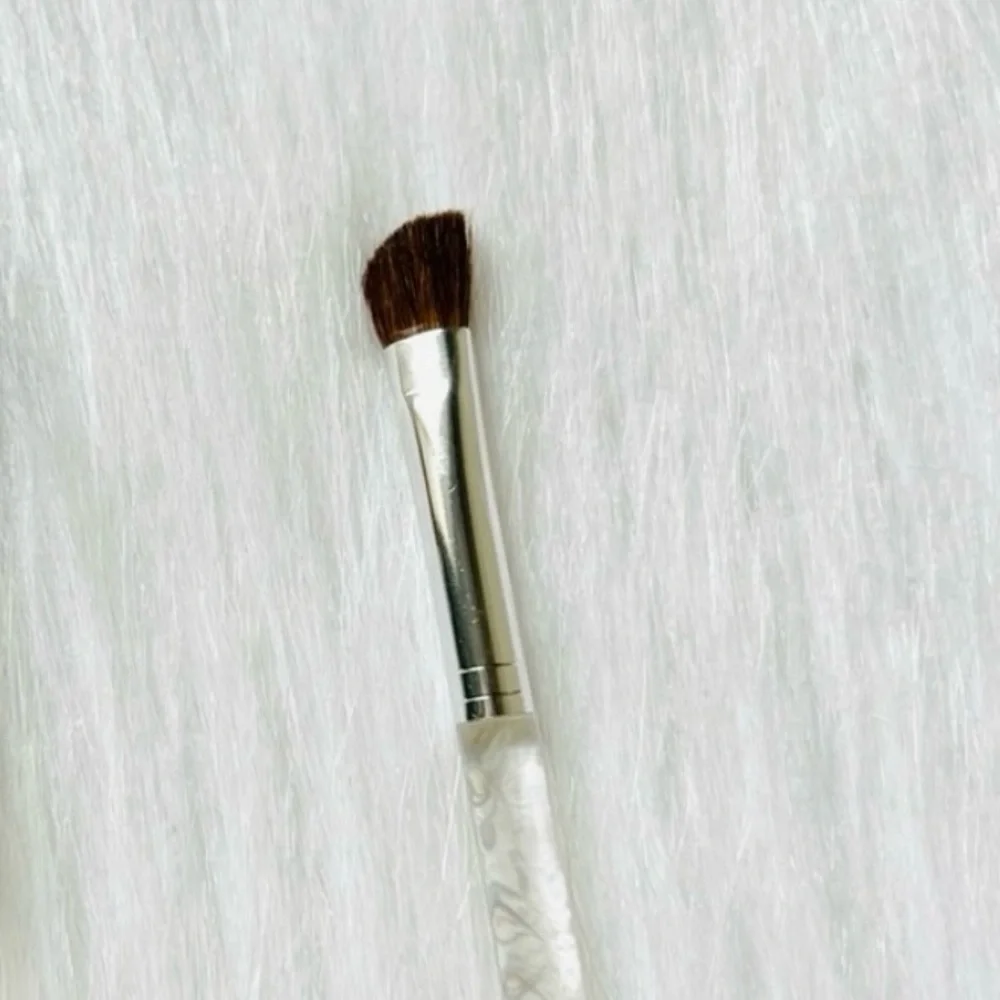 🆕 No Tag, Clinique Eye Brush. Seasonal Collection. No tag/box